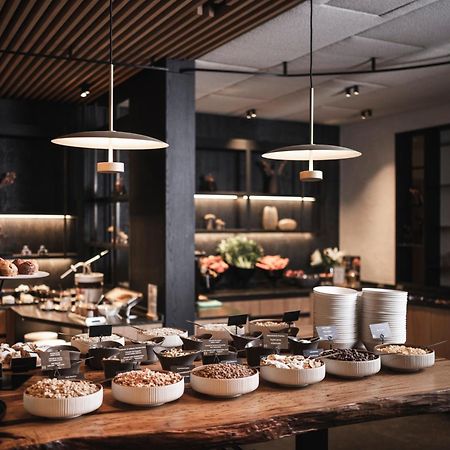 Santre Dolomythic Home Bressanone Exterior photo The buffet at the restaurant